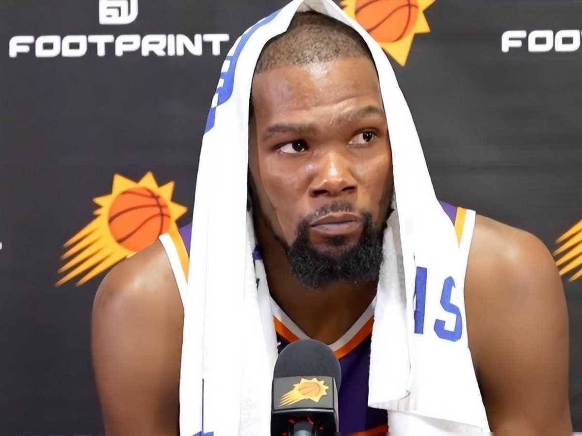 网页版直接进入杜兰特迎来十赛季出色发挥，TL观众热烈欢呼！